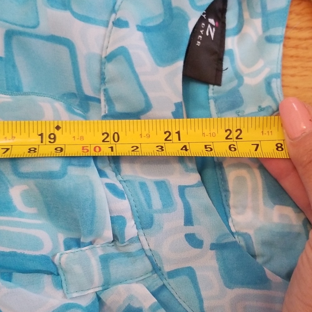 Beautiful Ruffle Blue Top - Picture 2 of 4